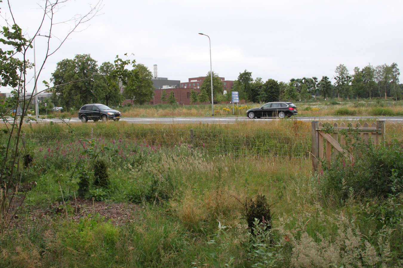 Rondweg Uden Dag Dicht Om Delen Voetgangersviaduct Te Plaatsen Foto