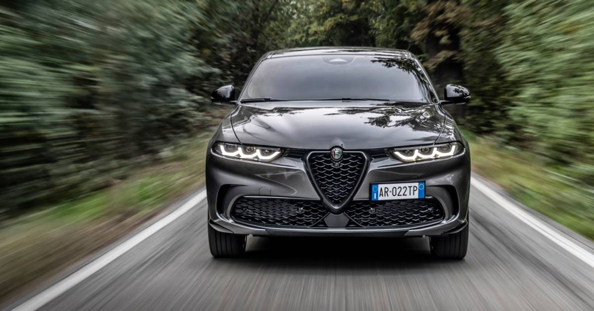 Wordt deze auto (met stekker) redding Alfa Romeo? | Auto AD.nl