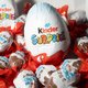 Massale terugroepactie Kinder-eieren: hoe kan chocolade besmet raken met salmonella?