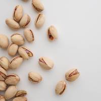 Dankzij déze handige hack kun je heel gemakkelijk pistachenootjes openmaken