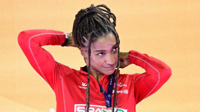 “Weet je wat ík schandalig vind? De prijzen voor de olympische tickets”: Nafi Thiam over geld en gezondheid na haar straf EK indoor