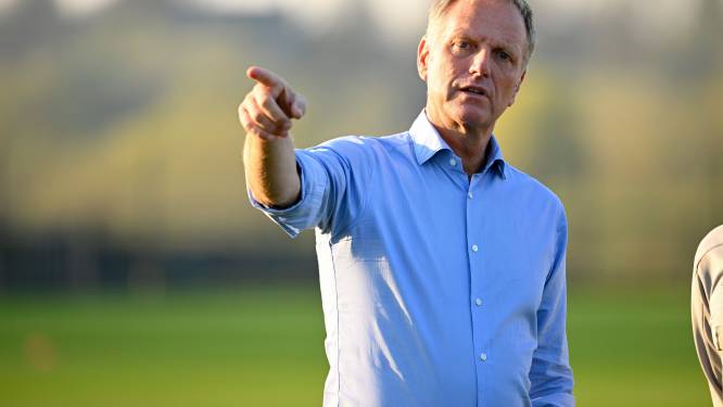 Na het ontslag van Peter Bossaert: is het normaal dat een CEO 500.000 euro bruto verdient?