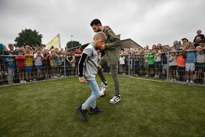 ‘Tiki Taka’ Touzani bij voetbalvereniging Nijnsel: ‘Zijn trucjes vond ik super’