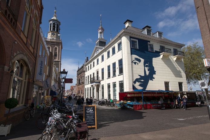 Het plan voor verzelfstandiging van het Kamper museum is voorlopig afgeblazen.