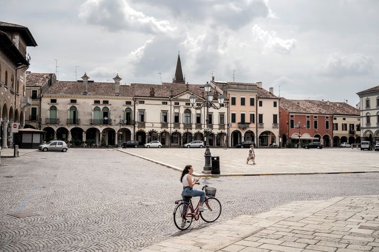 Het stadscentrum van Montagnana, een stadje dat zwaar getroffen werd door de PFOS-vervuiling van Miteni.  Beeld Alessandro Grassani