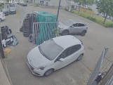 Auto op klaarlichte dag gestolen uit garage in Apeldoorn