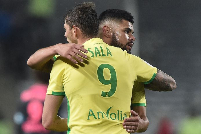 Emiliano Sala met het rugnummer dat bij Nantes door niemand meer zal worden gedragen.
