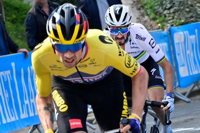 Primoz Roglic en Julian Alaphilippe afgelopen woensdag tijdens de Waalse Pijl.
