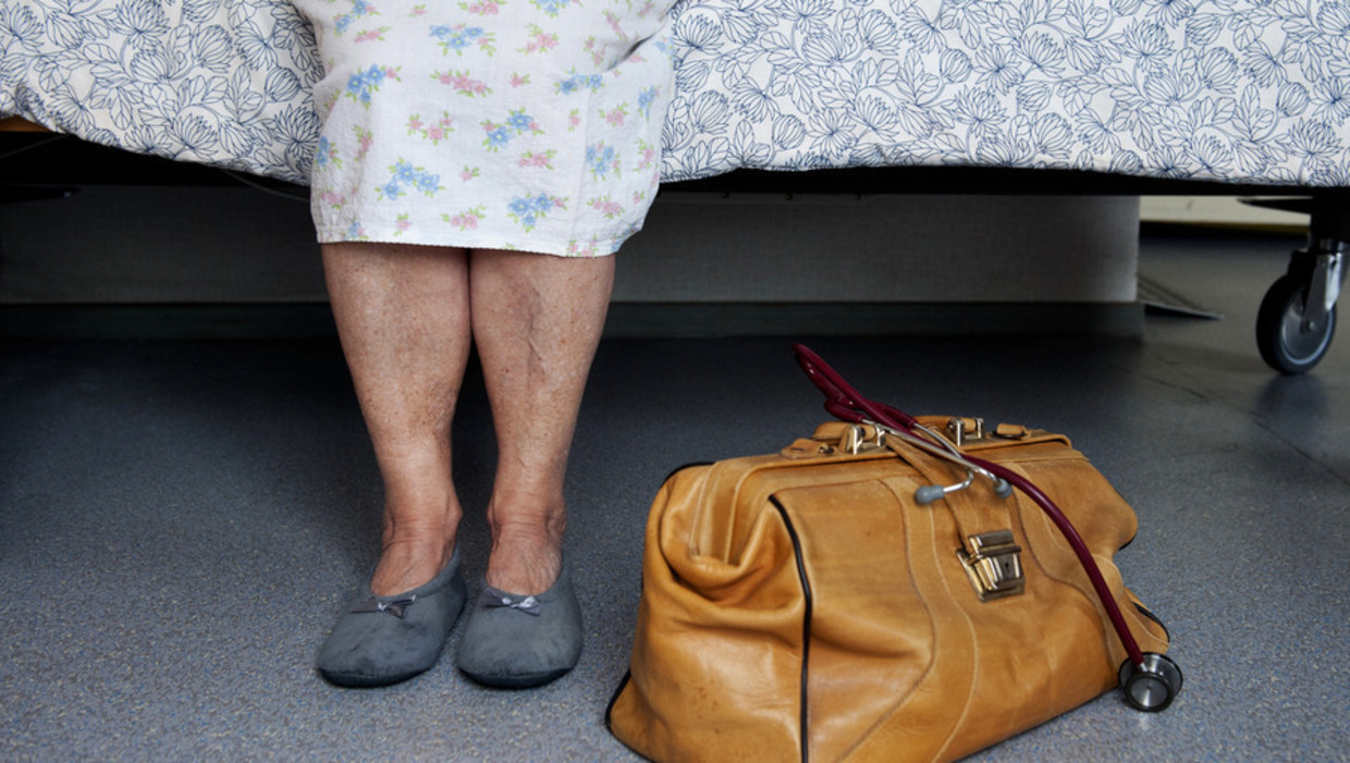 Huisarts Tromp beroofde zichzelf van het leven nadat hij op non-actief was gesteld. Hij gaf een terminaal zieke patiënt een grote hoeveelheid morfine waarna die overleed. Beeld anp