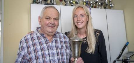 Deze Twentse studentes zijn trots op hun opa en oma en daarom geven ze hen Instagram