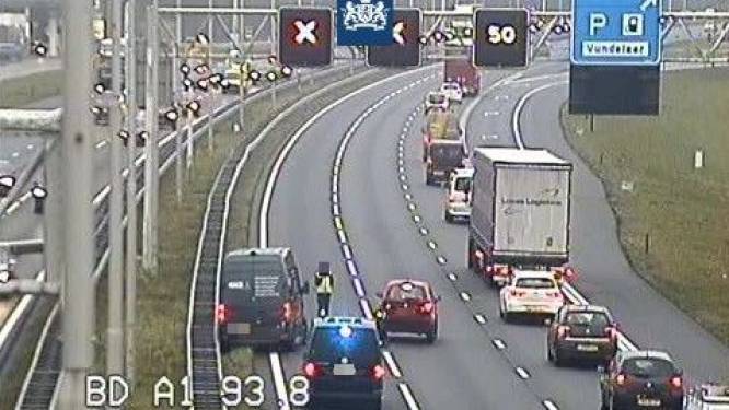 Ongeval bij Voorst zorgt de hele ochtend voor flinke vertraging op de A1