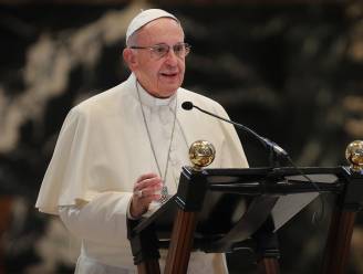 Paus Franciscus houdt na vier maanden eerste audiëntie