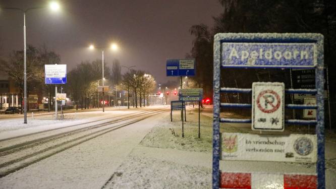 Witte wegen en tuinen in het oosten (en er komt verse sneeuw aan)