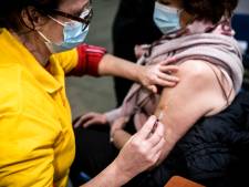 Medewerker GGD maakt valse vaccinatiebewijzen voor zichzelf om ouders uit buitenland te halen