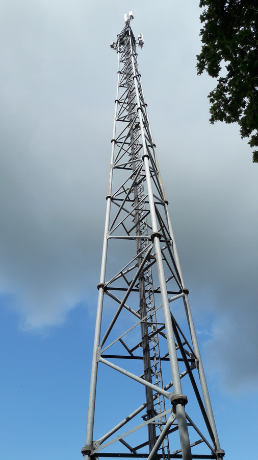 De mast van T-Mobile aan de Noordijkerveldweg, waarop KPN kan meeliften.