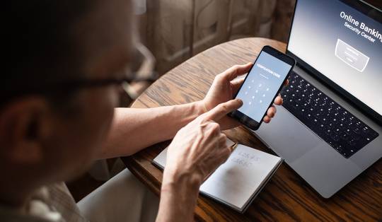 Veiligheidsdiensten zien explosie van phishing: ‘Meer geld mee te verdienen dan met ‘sacochentrek’’