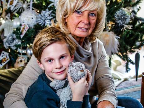 “Tu crois que papa est sur une île?”: après la disparition d'un couple de plongeurs, le fils espère encore