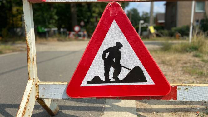 Verzakte putdeksels worden hersteld: week lang enkelrichting op Calesbergdreef