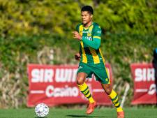 Rechtsback Jordan Spence is de zesde nieuweling bij ADO