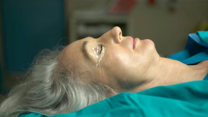 Een ooglidcorrectie kost snel 1.500 euro: deze ziekenfondsen betalen dat terug 