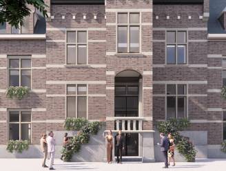 Historische gevel aan gemeentehuis wordt aangepast aan minder mobiele personen