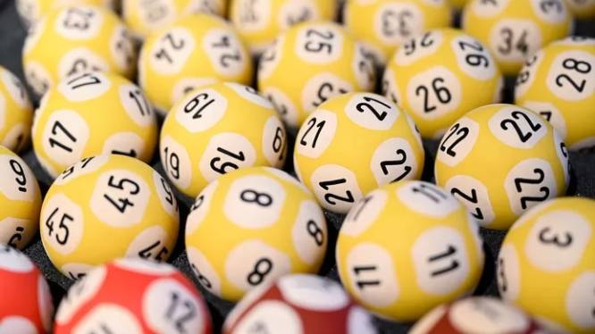 Un habitant de Virton retrouve un vieux ticket de Lotto dans sa voiture et remporte plus de 84.000 euros
