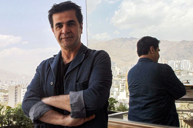 Panahi is een van de belangrijkste regisseurs van de tweede helft van de Iraanse New Wave Cinema en staat bekend om het aansnijden van sociale kwesties.  Beeld AFP