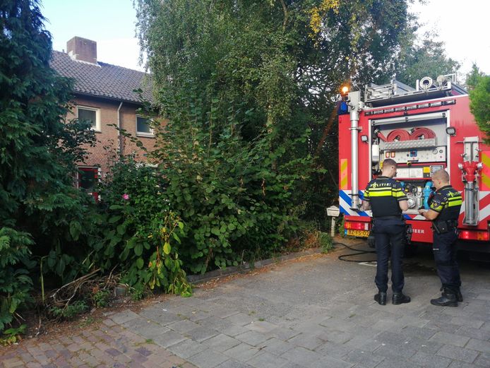 De brandweer aan het Corapad.