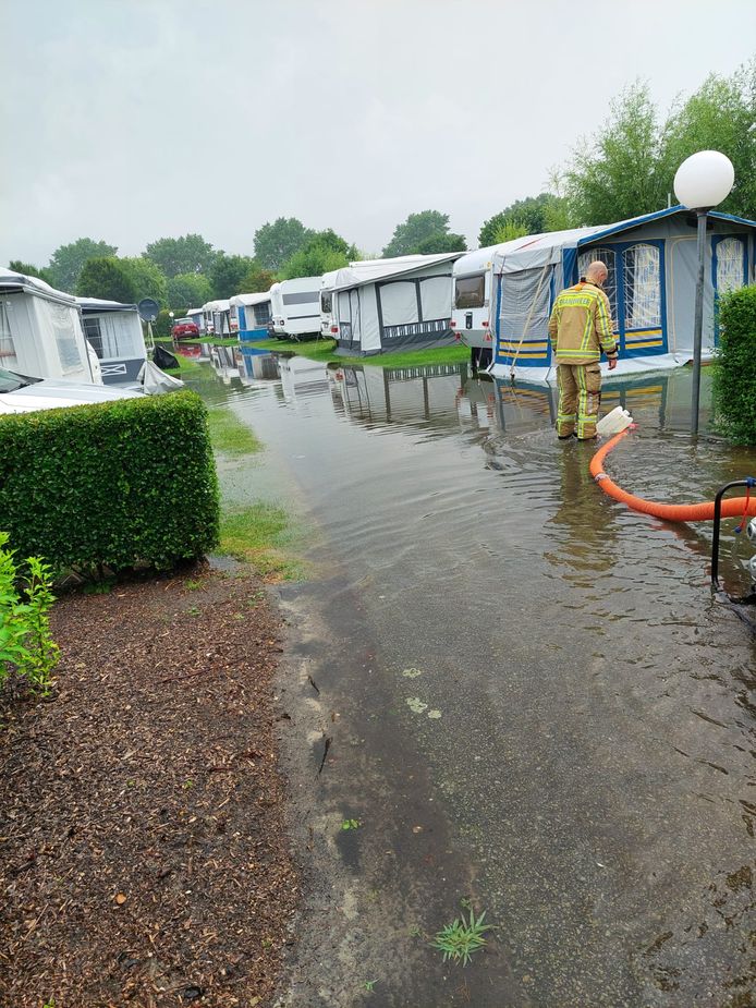 Waterellende op camping Kompas in Nieuwpoort.