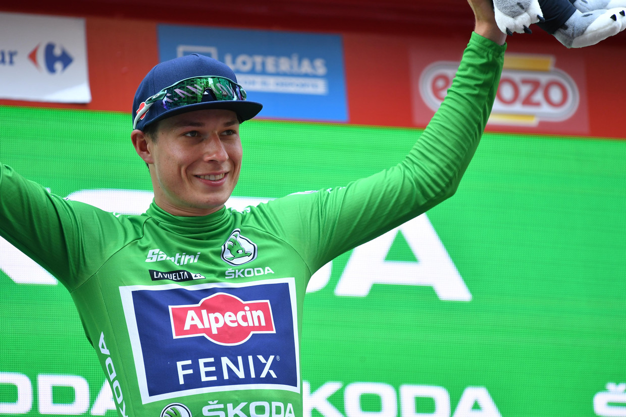 Jasper Philipsen mocht na de rit het groen aandoen. Beeld Photo News