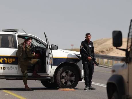LIVE | Man beschiet auto's en schoolbus op Westelijke Jordaanoever: zeker 13 gewonden 