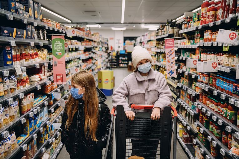 Bespaar op wekelijkse aankopen: experts geven vijf tips waarvan supermarkten liever niet willen dat u ze weet