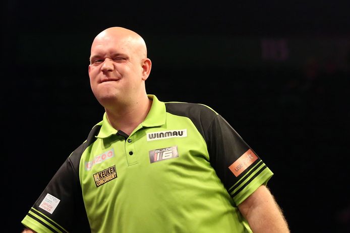Michael van Gerwen verloor in de finale met 6-5 van Gerwyn Price.