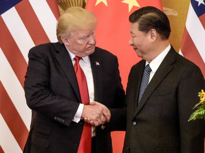 Trump prijst Xi voor verstevigen van zijn greep op de macht: "Misschien wagen we het er ook eens op"