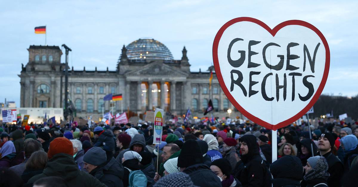Fast eineinhalb Millionen Deutsche demonstrieren gegen Rechtsextremismus: „Das macht uns Mut“ |  Im Ausland