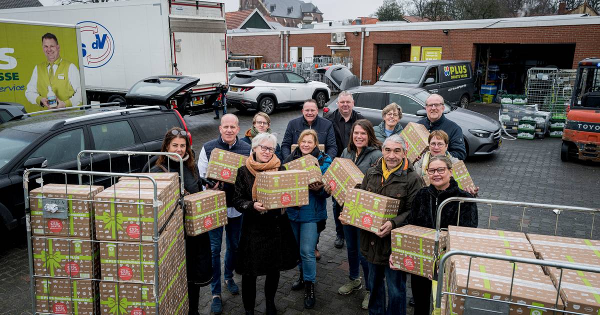 Vasse laat sociaal gezicht zien door 110 boodschappenpakketten voor minima bij elkaar te sparen