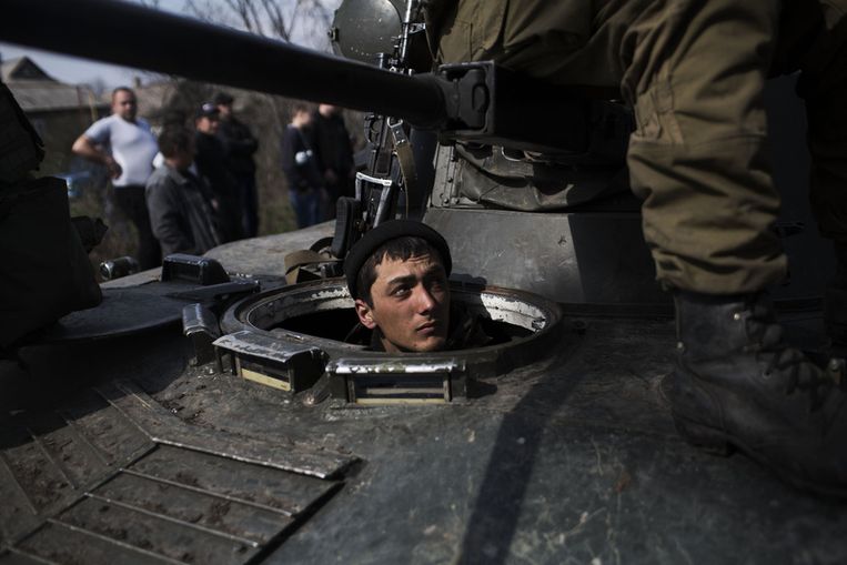 Een Oekraïense soldaat in Kramatorsk. Beeld ap