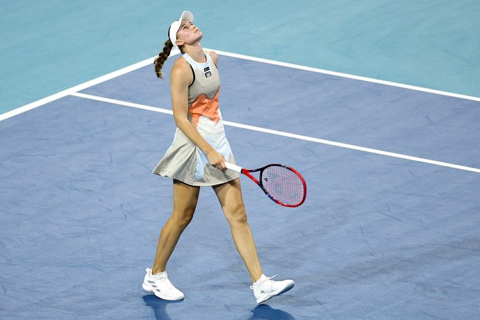 Elena Rybakina file en finale du tournoi de Miami.
