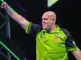 Michael van Gerwen gaat dag na verwijderen hechtingen gewoon spelen: ‘Niet bang dat ik iets kapot maak’