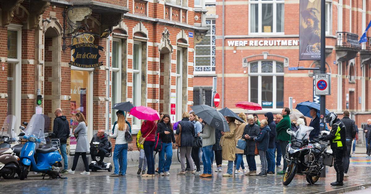 Vanuit Hedel tot aan Taiwan staan ze in de rij voor d Bossche bol