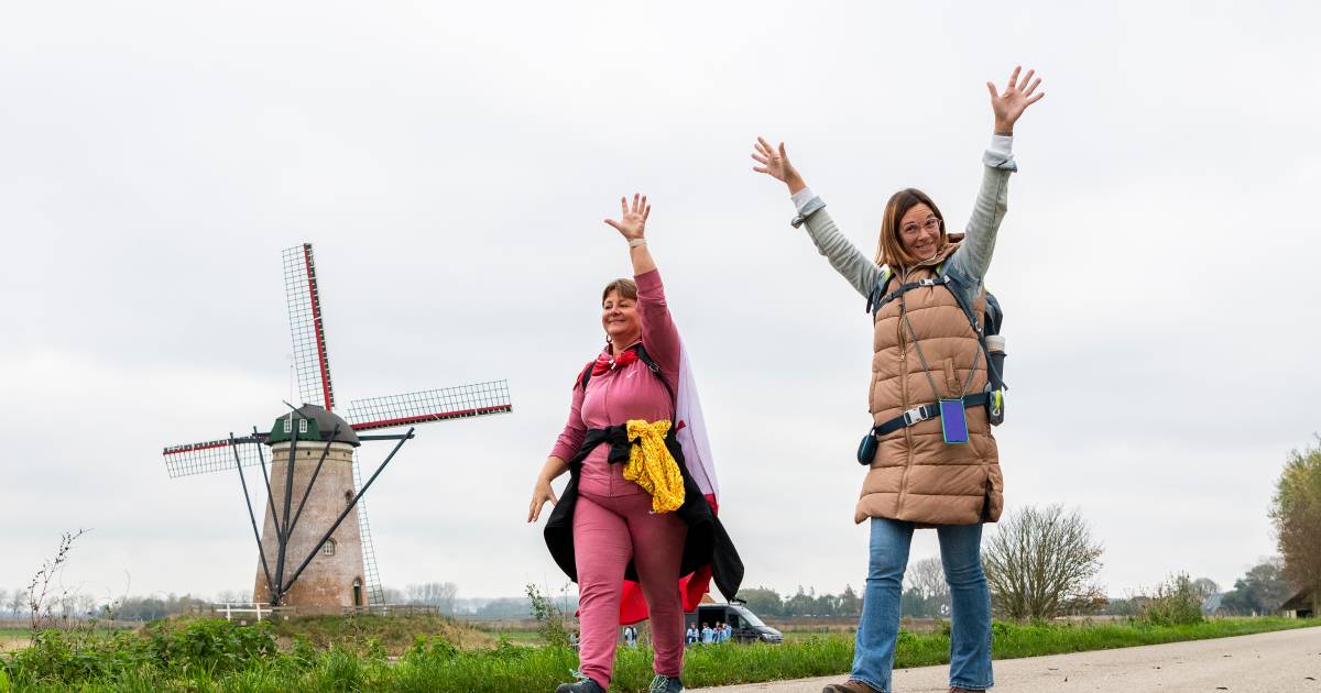 De Bevrijdingsmars van Hoofdplaat naar Knokke trekt zelfs een deelnemer uit Australië