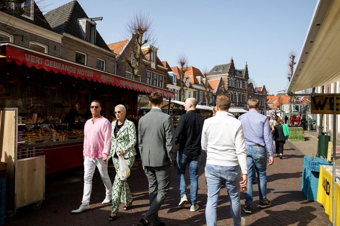 De markt in Weesp.