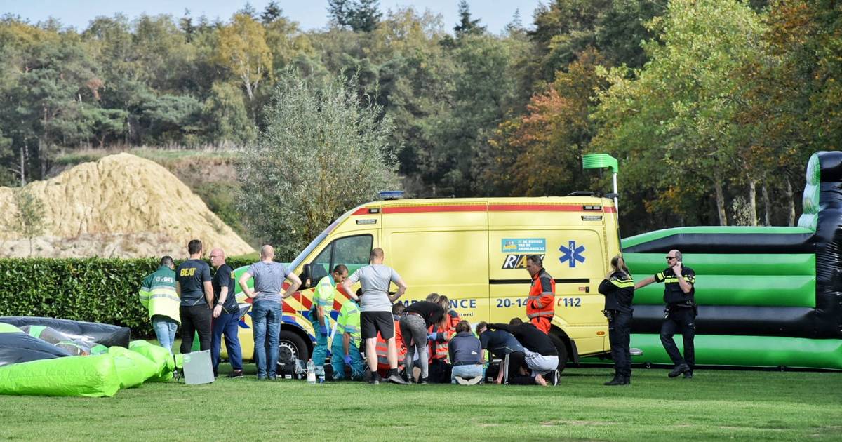 Ernstig ongeluk met springkussen in Esbeek: twee kinderen gewond