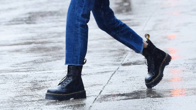 Porter des Dr Martens sans avoir mal aux pieds? Cette ultime astuce ne vous coûtera que quelques euros
