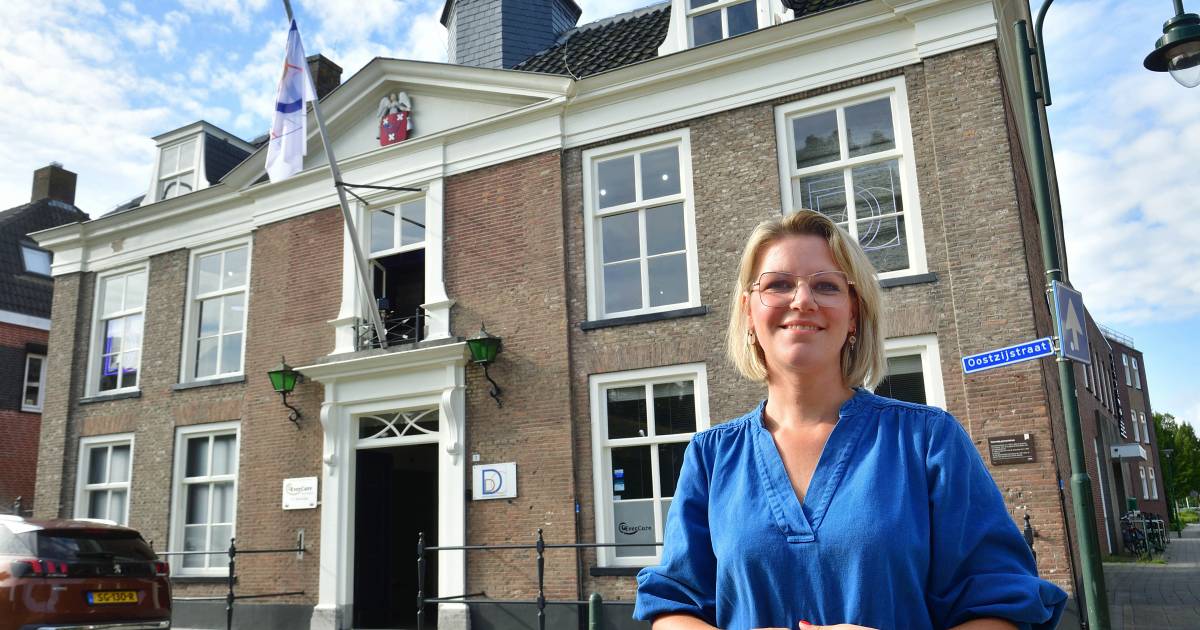Werken vanuit het oude raadhuis van Dinteloord ‘Het oude wil je toch