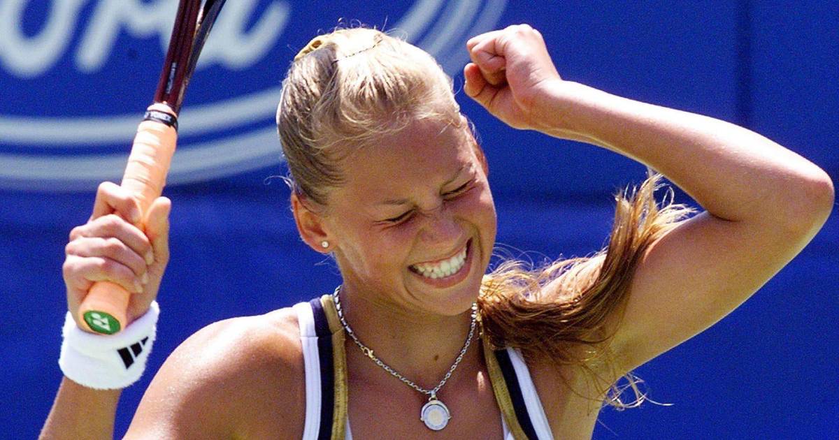 Jarige Kournikova (40) geniet tegenwoordig van de ...