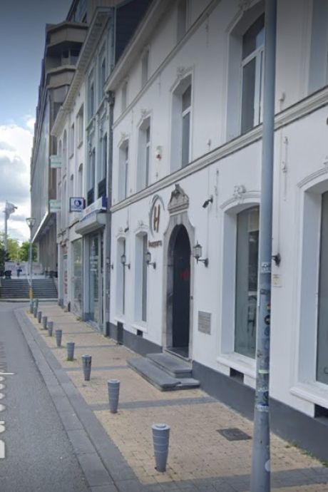 L’homme qui a tiré en l’air à 21 reprises devant un café-bar à Charleroi a été arrêté