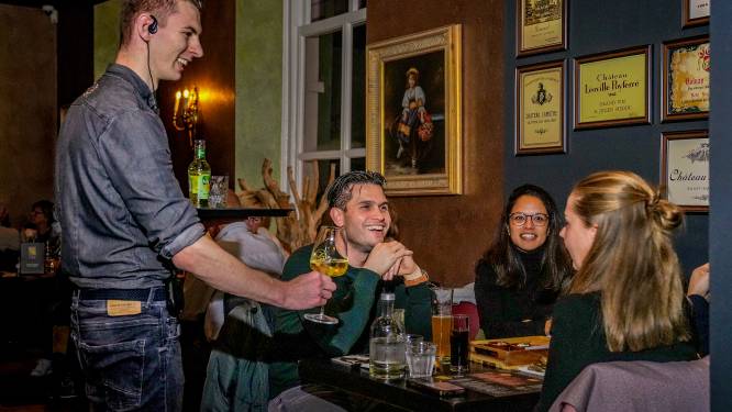Bij één van de ‘Zusjes’ eten we ons buikje lekker rond