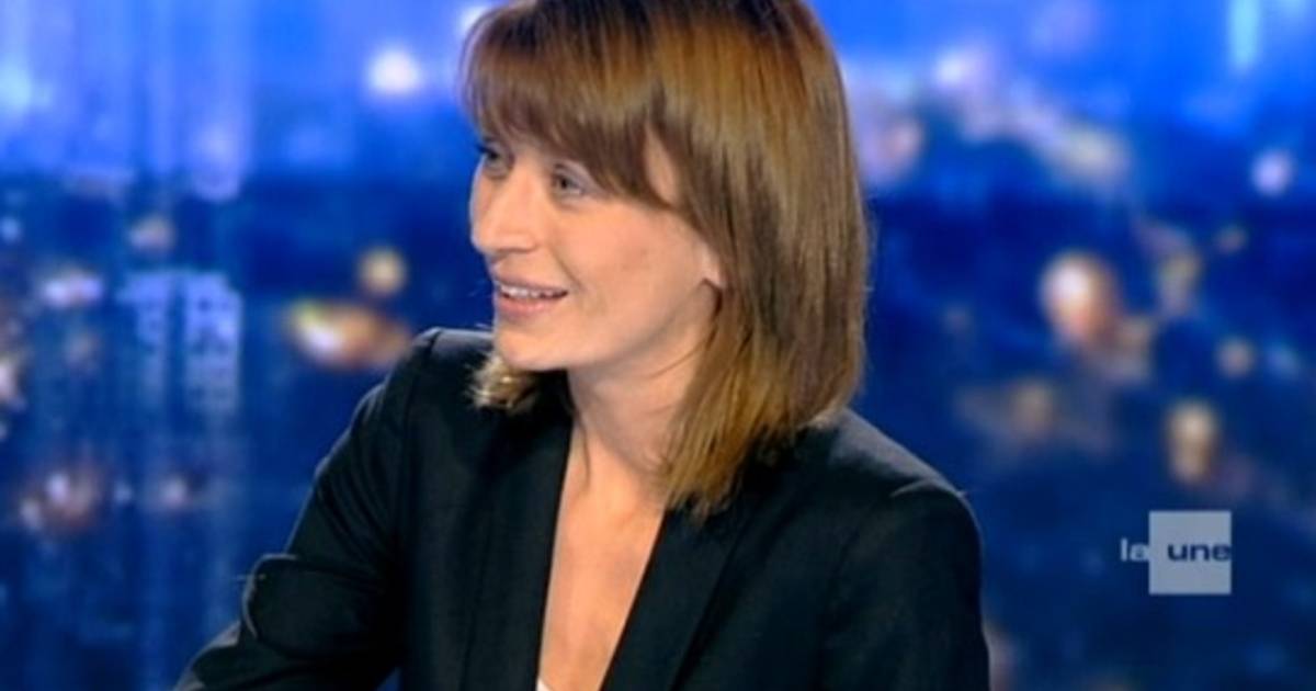 Un Premier Jt Tourmente Pour Julie Morelle Video Tele 7sur7 Be