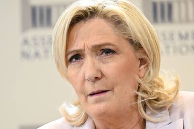Des affiches de Marine Le Pen fleurissent à Couvin, le bourgmestre appelle ses équipes à agir: “Plus rien ne m’étonne”